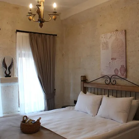 Sun Point Cave House Hotel