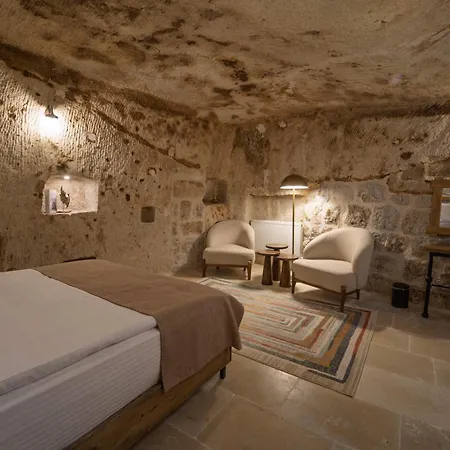 Hotel Sun Point Cave House